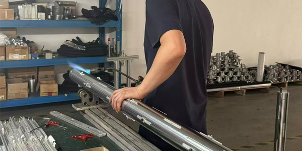 選擇臺靈分切機氣脹軸的3大理由。