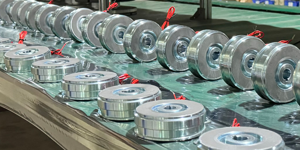 工業(yè)機(jī)械手選電磁制動器有哪些優(yōu)勢？